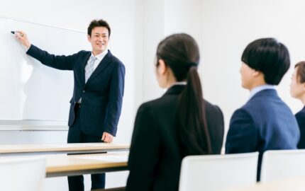 オンラインセミナーの開催方法とコツ